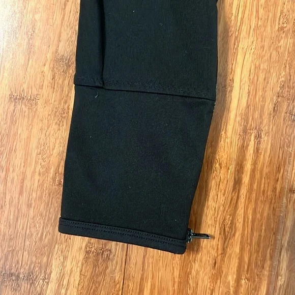 Pink Victoria’s Secret, Ultimate Black Leggings, Sz S Zippers on ankles, GUC - Picture 12 of 12
